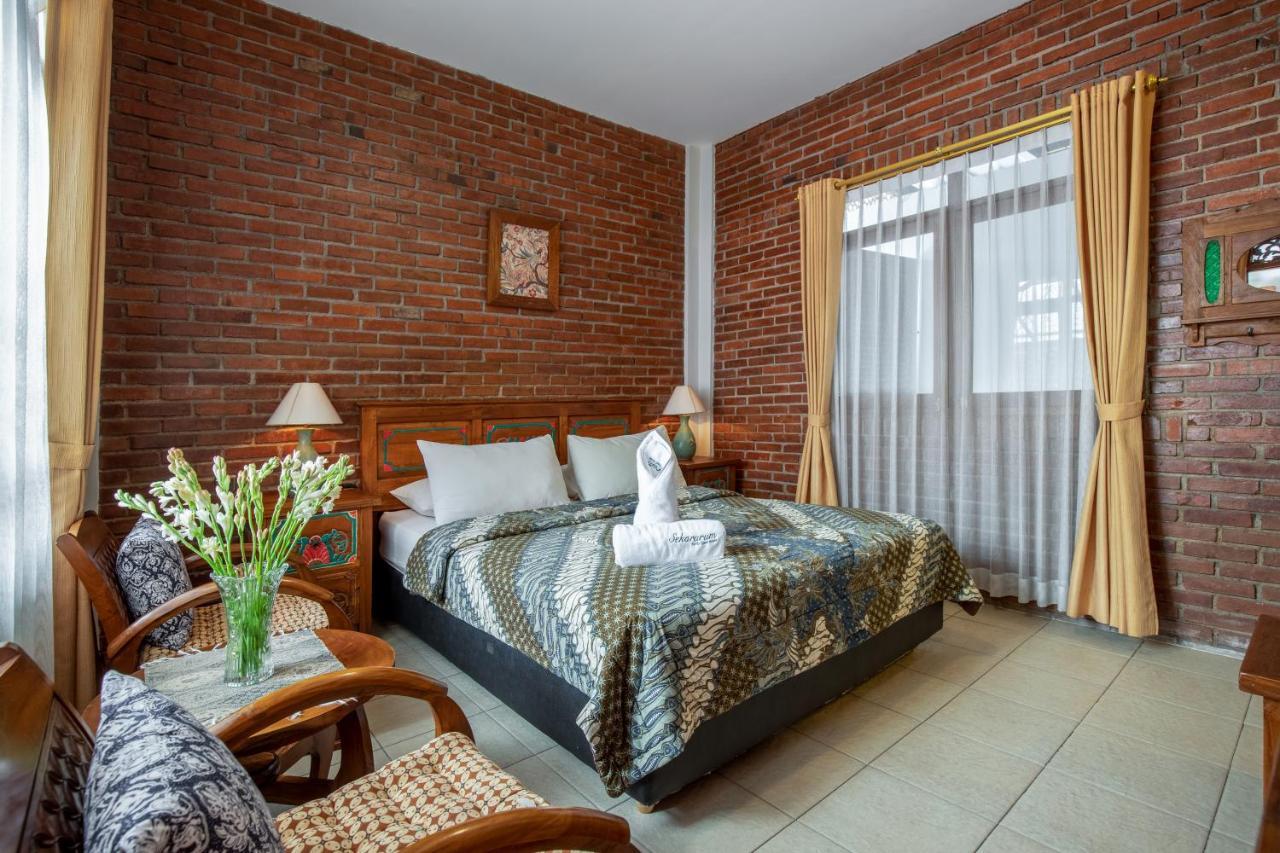 Sekararum Butik Syariah Guesthouse Bandung Exteriör bild