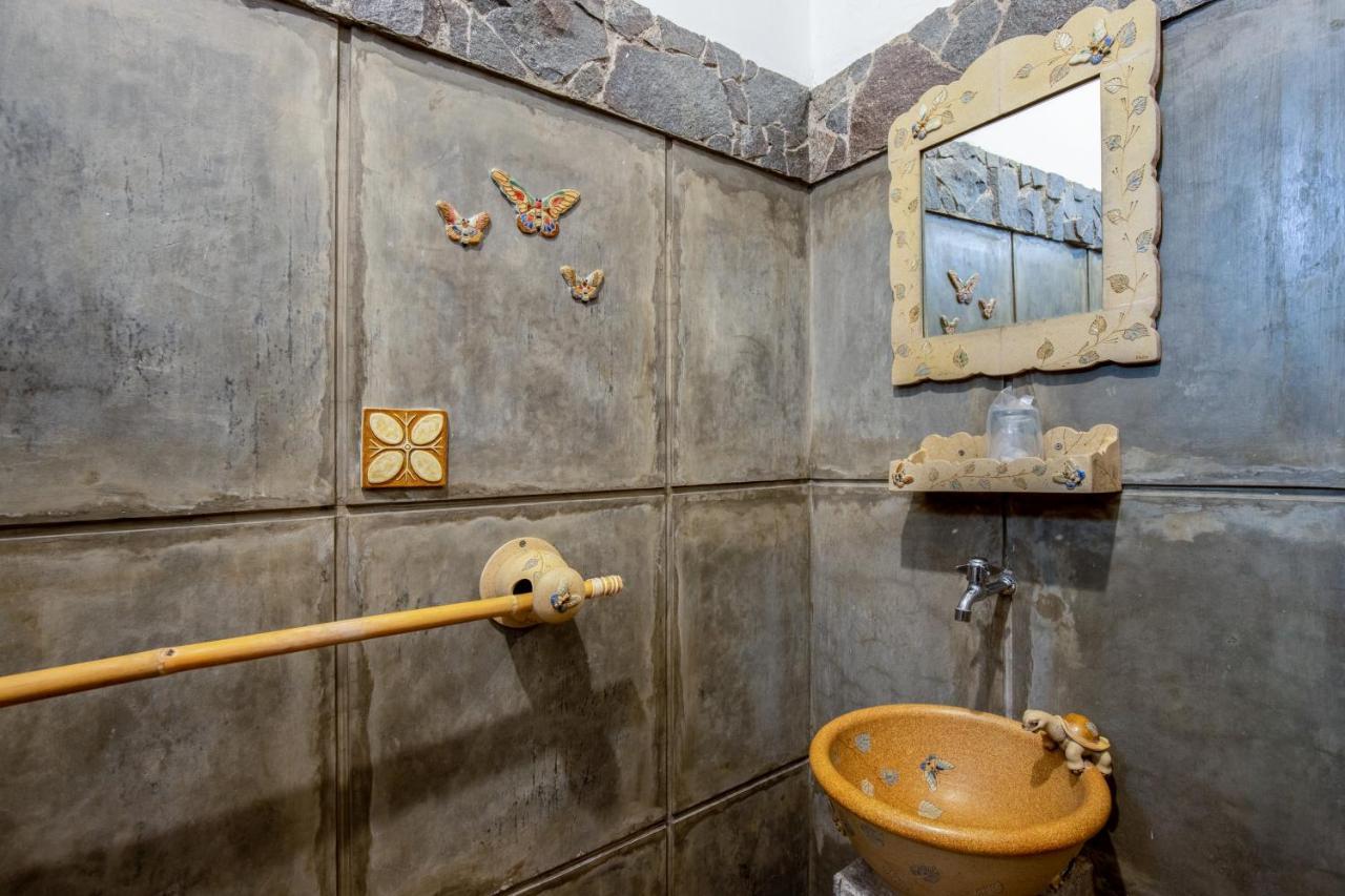 Sekararum Butik Syariah Guesthouse Bandung Exteriör bild