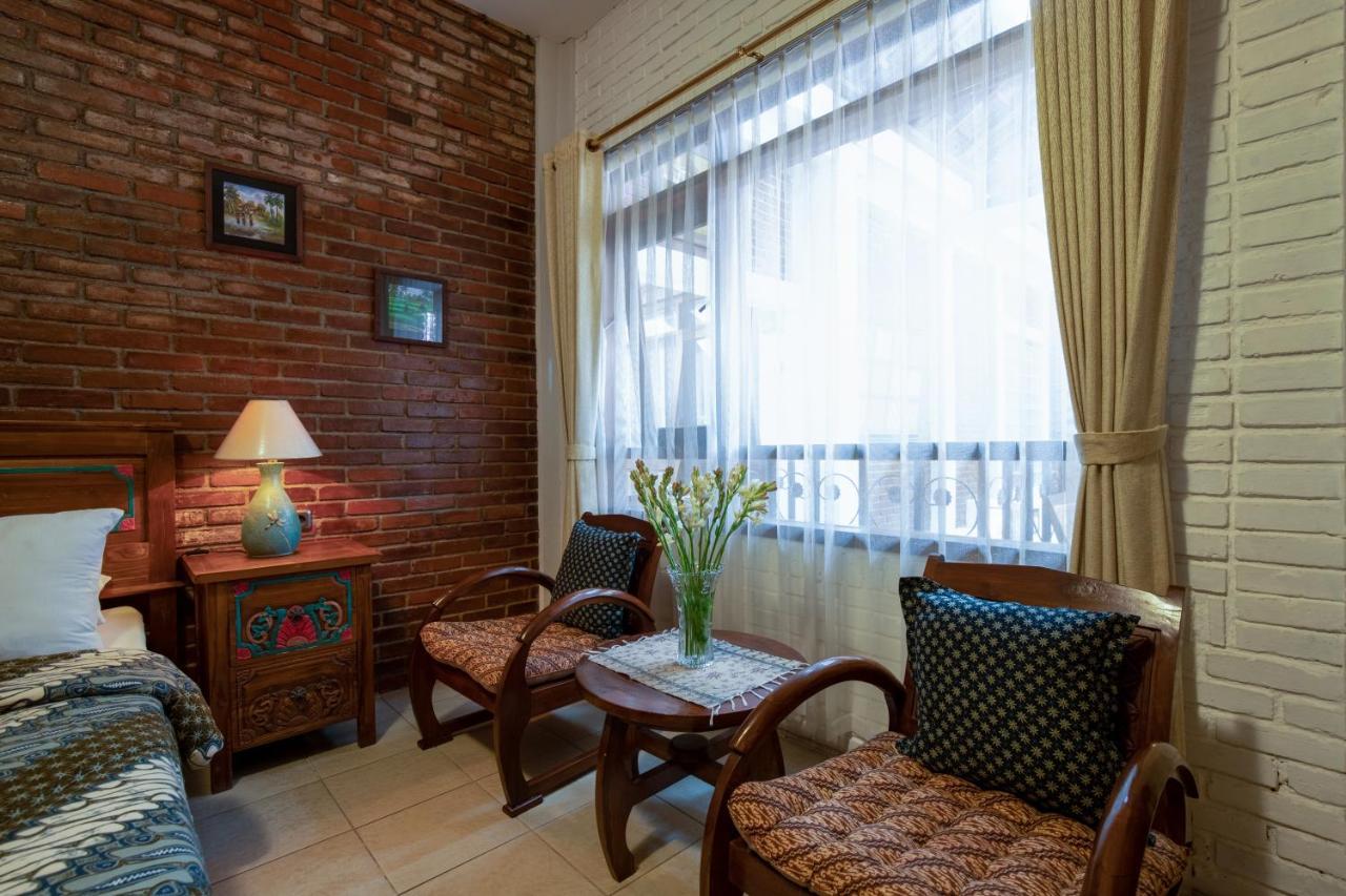 Sekararum Butik Syariah Guesthouse Bandung Exteriör bild