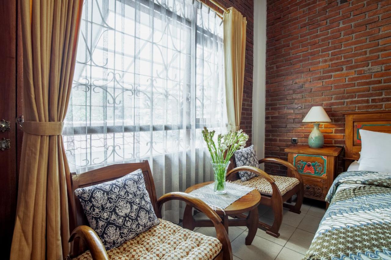 Sekararum Butik Syariah Guesthouse Bandung Exteriör bild