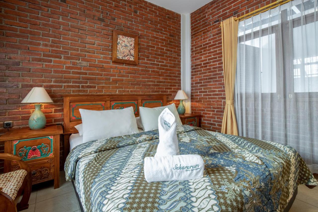 Sekararum Butik Syariah Guesthouse Bandung Exteriör bild
